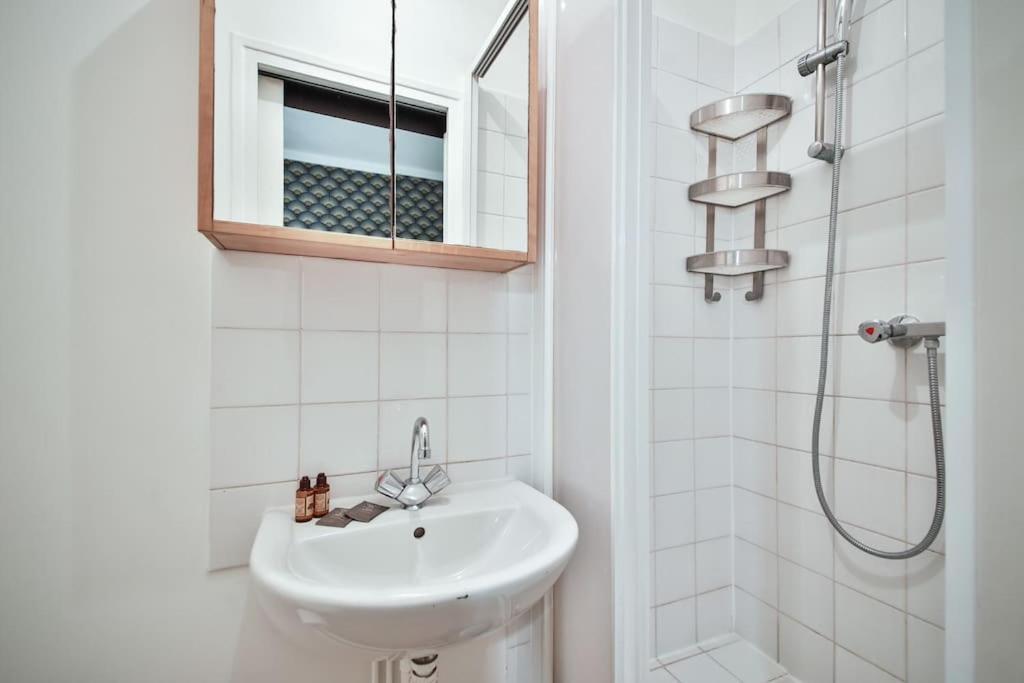 0#appart 2pers#jardin Luxembourg#necker Apartment Paris